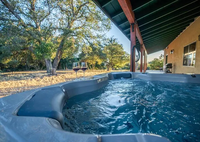 Country Cowboy Hot Tub Hideaway On 20 Acres